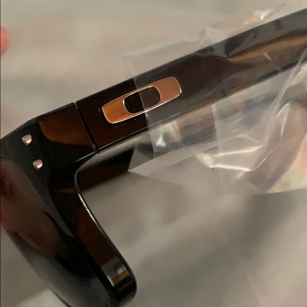 BRAND NEW Oakley Holbrook’s